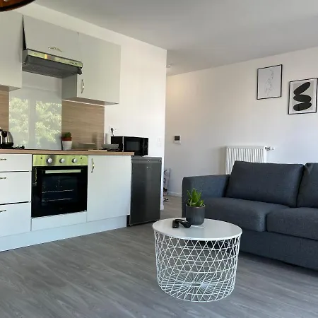Cosy 2 Pieces Et Parking 30 Mns Gare Du Nord By Immo Kit Appartement