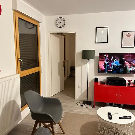 Cosy 2 Pieces Et Parking 30 Mns Gare Du Nord By Immo Kit Appartement *